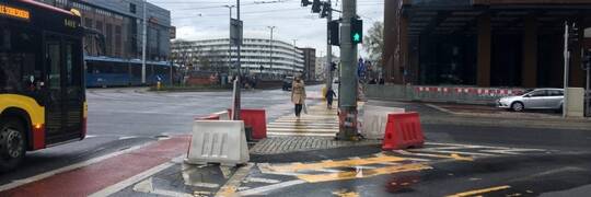 Wrocław: Budują nowe przejście dla pieszych przy Galerii Dominikańskiej [ZDJĘCIA]