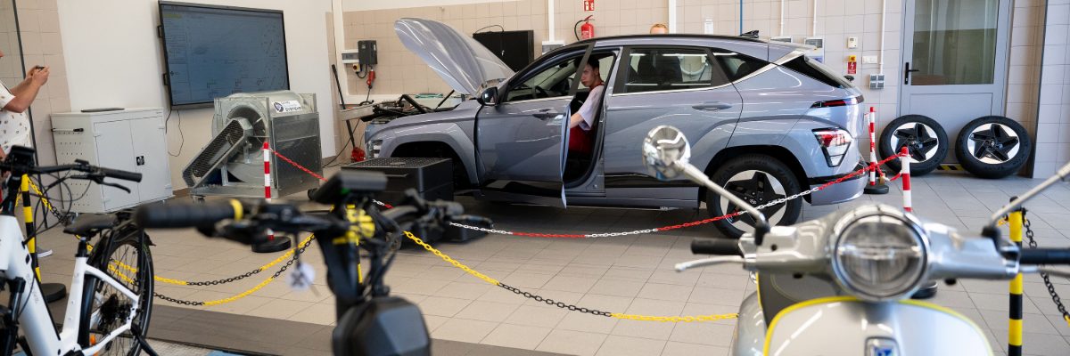 Uczniowie szkoły przy Borowskiej mają nowe BCU. Skupią się tu na pojazdach elektrycznych [ZDJĘCIA]