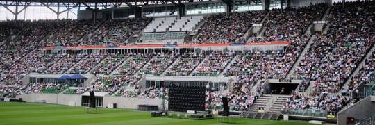 Świadkowie Jehowy przejmują stadion Tarczyński Arena. Przez trzy dni będą tam wielbić Boga