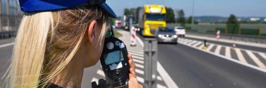 Policyjna akcja na Autostradzie A4: Niesprawne auta i pijani kierowcy
