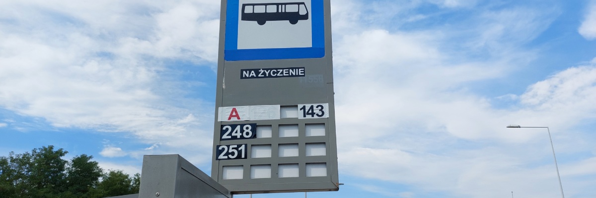 Tu już nie trzeba będzie machać. Wrocław likwiduje 4 przystanki „na życzenie”