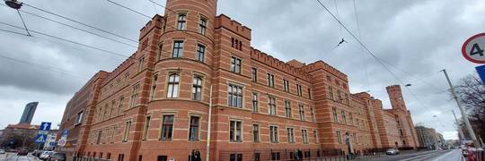 Wrocław: Trzy osoby oskarżone o wyłudzenie pieniędzy z Unii Europejskiej