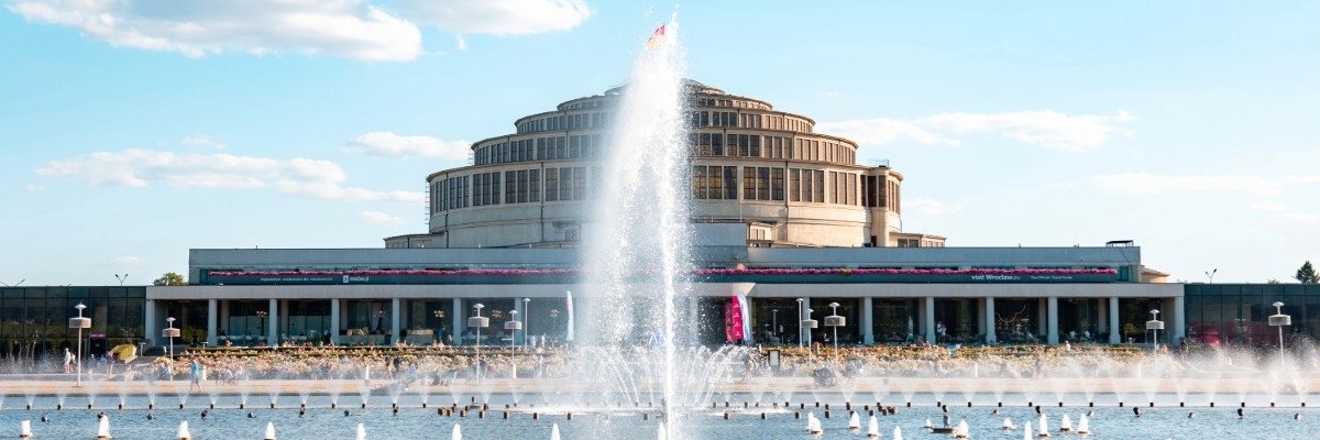 Hala Stulecia walczy o Certyfikat Internautów POT 2025. Zagłosuj, żeby pomóc!