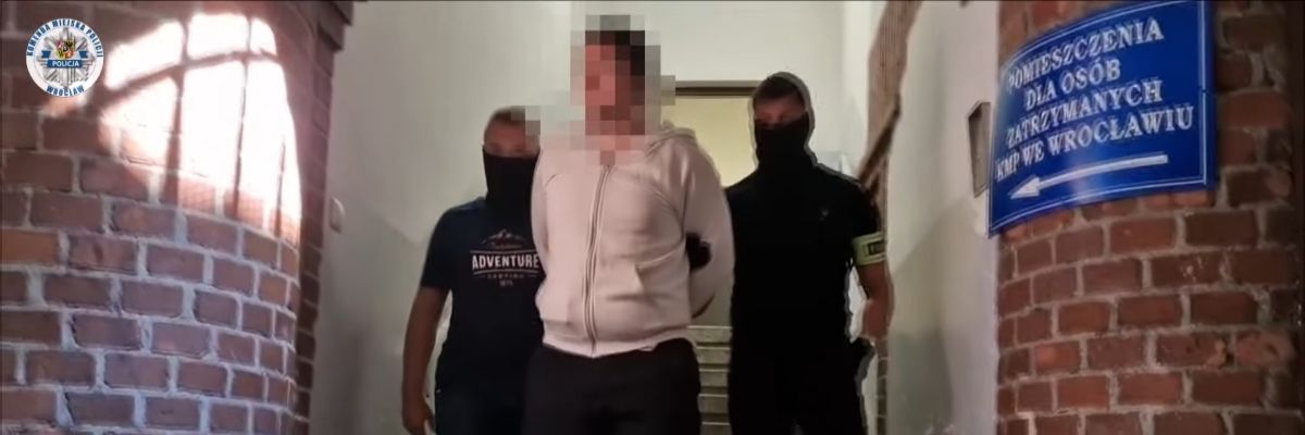 Wrocław: 18-letni Ukrainiec wyłudził 114 tys. zł. Policja ma nagranie, jak to zrobił [ZOBACZ]