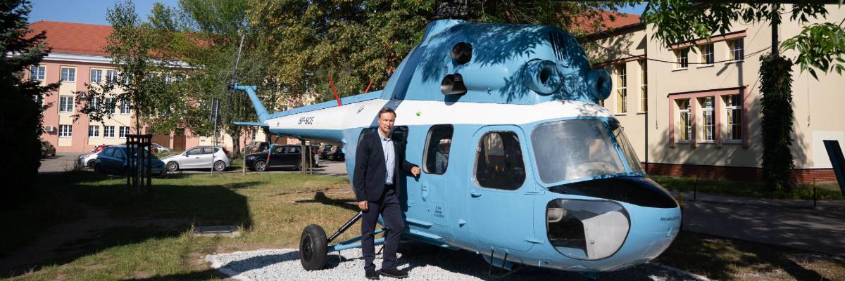 Wrocław: Odbudowali kultowy śmigłowiec Mi-2. Takim samym latał Porucznik Borewicz