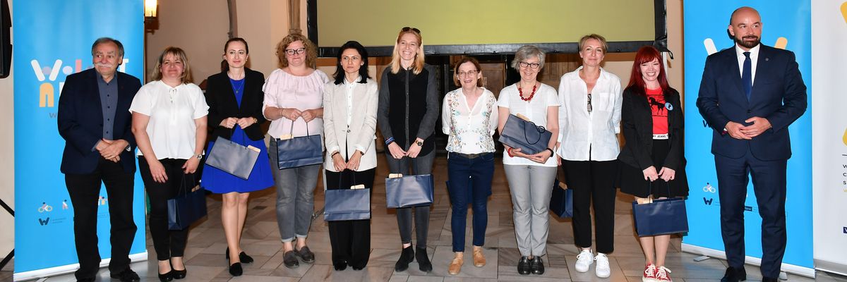 „Ośmiu Wspaniałych”. Znamy laureatów miejskiego konkursu dla wolontariuszy [LISTA NAGRODZONYCH, ZDJĘCIA]