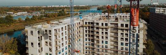 PFR buduje we Wrocławiu 477 mieszkań na wynajem. Na budynku zawisła wiecha