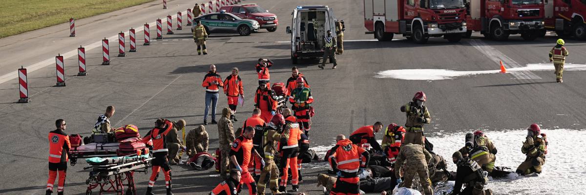 Przećwiczyli scenariusz, w którym na wrocławskim lotnisku rozbija się samolot