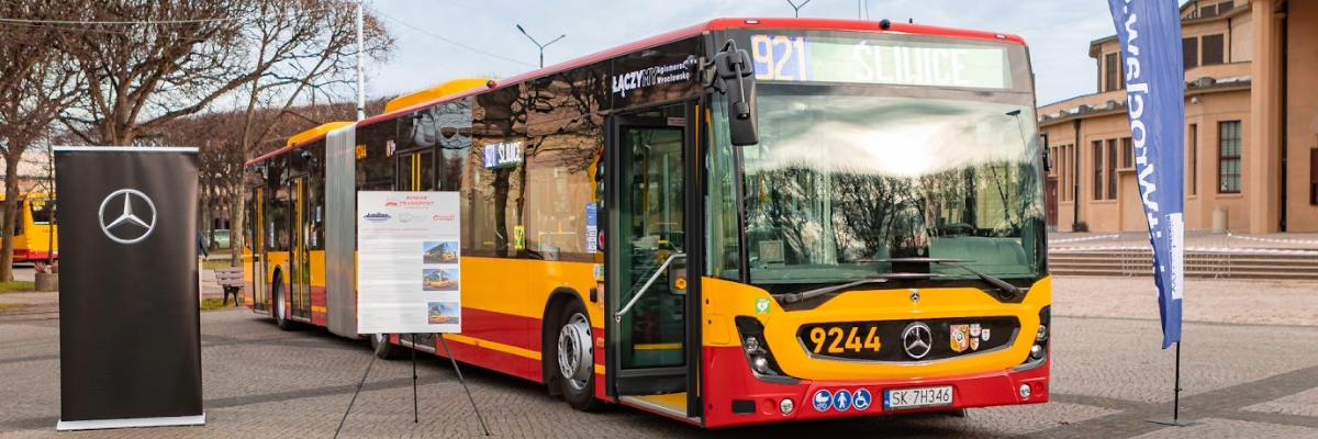 Wrocław: Dwie aglomeracyjne linie zmienią numery i zostaną włączone do systemu URBANCARD