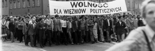 Więzienie za politykę