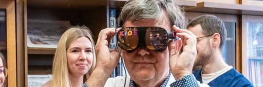 Wrocławski szpital wykorzysta gogle VR do leczenia pacjentów. Będzie im puszczał bajki i animacje