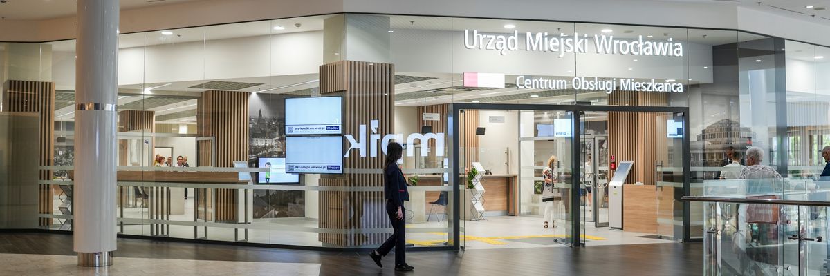 Urząd Miejski Wrocławia otworzył filię w centrum handlowym. Sprawę załatwisz vis-à-vis Empiku [ZDJĘCIA]