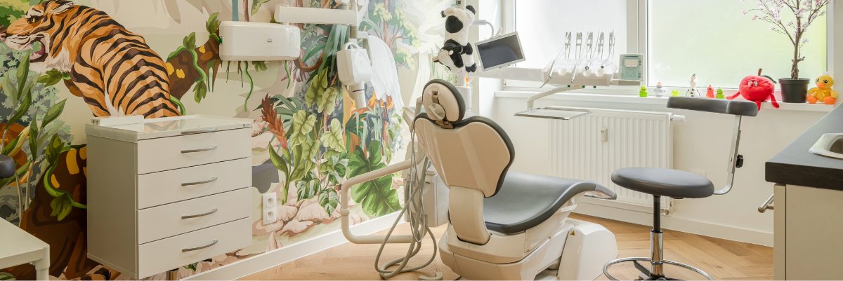 Dentysta Wrocław – jak wybrać gabinet, który realnie dba o Twoje zdrowie?