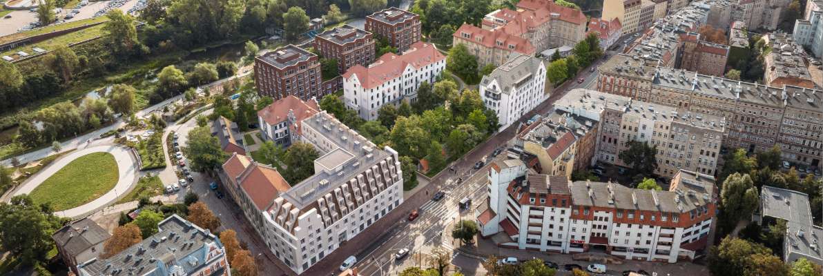 Wrocław: Rewitalizacja kompleksu po szpitalu przy Traugutta. Deweloper ujawnia szczegóły [WIZUALIZACJE]
