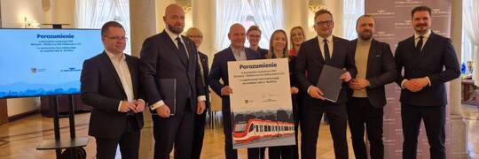 Wiadukt nad Bardzką i przystanek na Maślicach. Wrocław podpisał porozumienia z PKP PLK