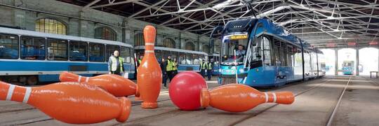 Zagrali tramwajem w kręgle. Tak wyłoniono Najlepszego Motorniczego MPK Wrocław [ZDJĘCIA]