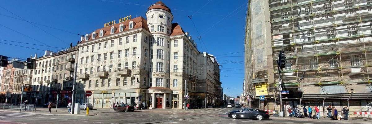 W sobotę rusza remont torowiska na Piłsudskiego. Sporo zmian w rozkładach MPK [NOWE TRASY]