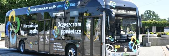 Wrocław testuje autobus wodorowy. Ładuje się szybciej i mniej zanieczyszcza powietrze od „elektryka” [ZDJĘCIA]
