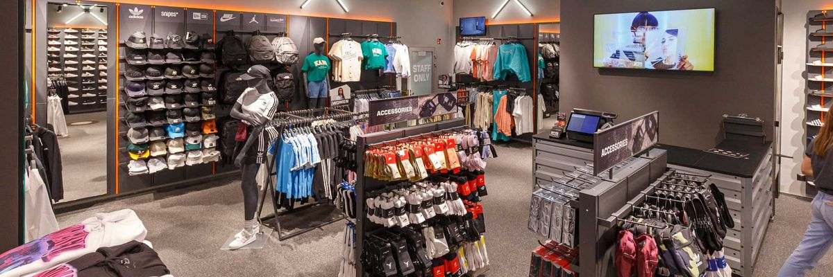 Dwa nowe sklepy w Magnolii. Kultowa hip-hopowa marka i butik wrocławskiej projektantki [ZDJĘCIA]