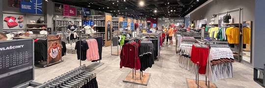 Adidas otworzył gigantyczny sklep we Wrocławiu. Zajmuje 770 m² powierzchni [ZDJĘCIA]